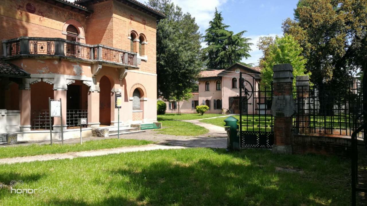 Laura Apartment Venice 4 P. 15 M To Venice Mestre Ngoại thất bức ảnh